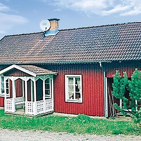 3 Bedroom Beautiful Home In Kristdala Malghult Экстерьер фото